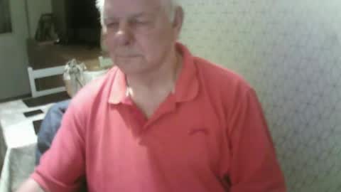 Snapshot of ray47 chatting on September 18, 10:36 pm ray47 online show from September 18, 10:36 pm