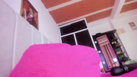  THALIA KIM  online show from March 18, 11:43 pm