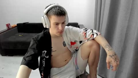 Ray online show from March 31, 4:35 am