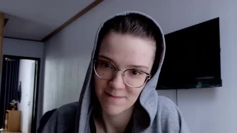 Ray-Ray online show from February 1, 4:42 am