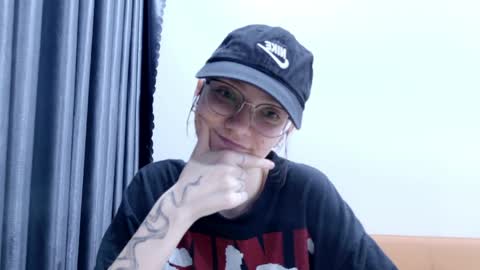 Ray-Ray online show from April 1, 1:52 pm