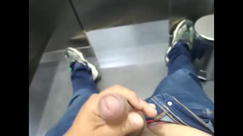 ray_rey1210 online show from March 31, 2:50 pm