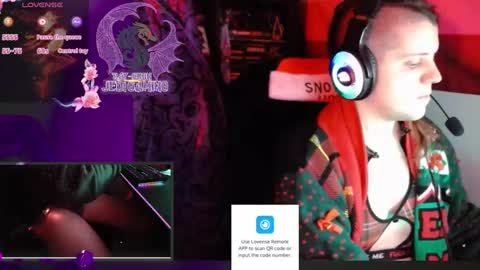 Rae-Suon online show from December 8, 4:33 am