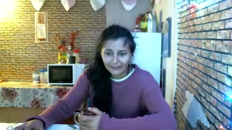 real_coupl3 online show from April 21, 11:17 am