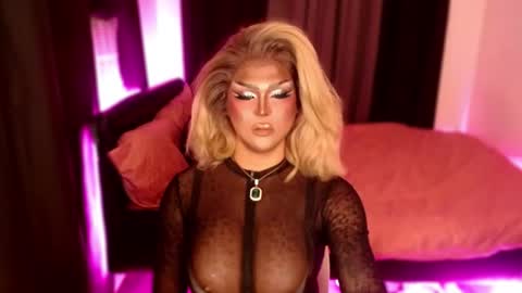 Miss Katrina De Futah Goddess of HELL online show from December 15, 11:39 am