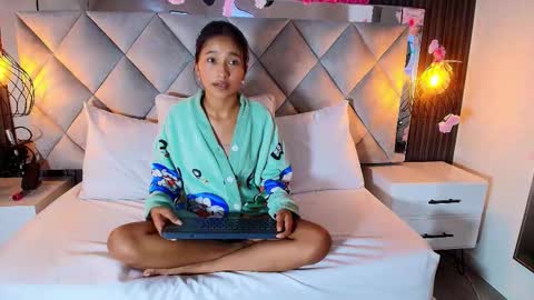 DONCELLA online show from March 6, 7:46 pm