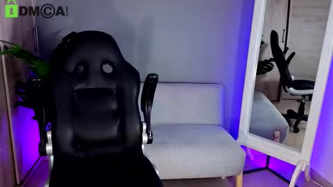 Alina Cruz online show from March 20, 1:10 am