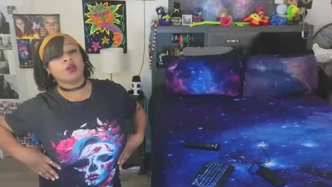 realgoddessdream online show from February 8, 6:50 am