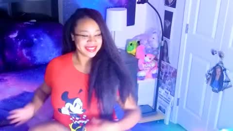realgoddessdream online show from June 3, 2:36 am