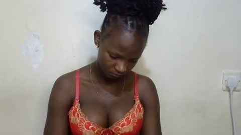 queen online show from March 4, 3:11 am