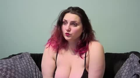 Realsweet Goddess online show from February 17, 12:10 am