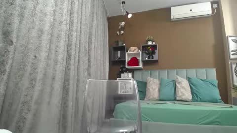 rebecablackx online show from November 26, 6:10 am