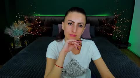 rebecca_diamonds online show from February 27, 2:00 pm