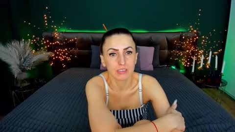 rebecca_diamonds online show from March 12, 8:07 am