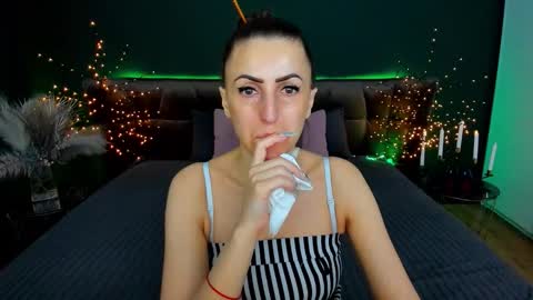 rebecca_diamonds online show from March 17, 6:40 am