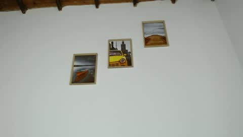 Becca Johnsoon online show from March 8, 12:33 am