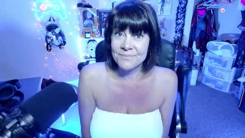 Rebecca Love online show from November 20, 2:32 am