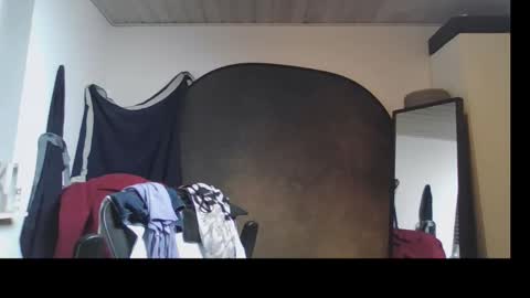 Keely KeKe Kiwi online show from November 1, 10:31 pm