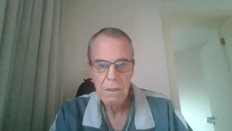 Rene online show from May 31, 7:37 pm
