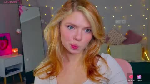 red__candy online show from December 2, 9:18 am