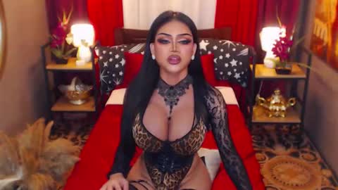 Snapshot of red_ivyy chatting on September 27, 9:23 pm AsianRedivy online show from September 27, 9:23 pm