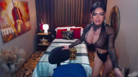 Snapshot of red_ivyy chatting on February 3, 10:32 pm AsianRedivy online show from February 3, 10:32 pm