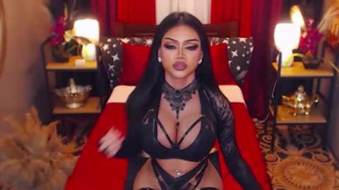 Snapshot of red_ivyy chatting on October 5, 7:28 am AsianRedivy online show from October 5, 7:28 am