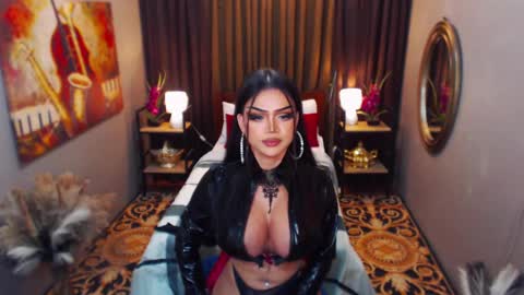 Snapshot of red_ivyy chatting on February 25, 6:14 am AsianRedivy online show from February 25, 6:14 am