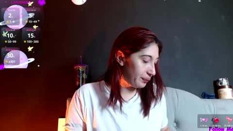 IG   OF red moonn online show from February 28, 4:38 am