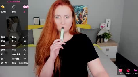 Lessy Fox online show from March 14, 6:23 pm