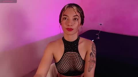 red_velvett0 online show from November 24, 4:55 am