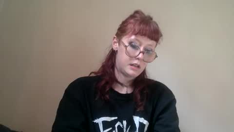 redcassie666 online show from April 2, 3:19 pm
