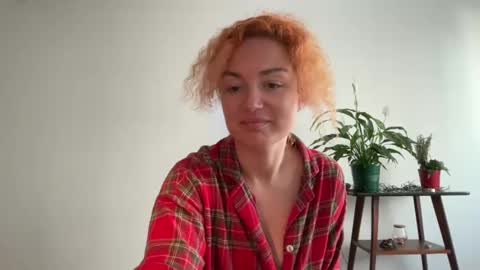 Snapshot of reddgirll chatting on February 22, 4:30 pm reddgirll online show from February 22, 4:30 pm