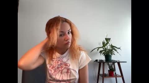 Snapshot of reddgirll chatting on February 26, 2:49 pm reddgirll online show from February 26, 2:49 pm