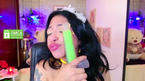 Snapshot of redhotter_ chatting on September 15, 7:59 pm Lili Lopez online show from September 15, 7:59 pm