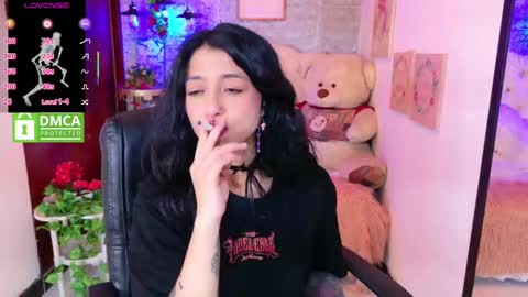 Snapshot of redhotter_ chatting on September 25, 8:16 pm Lili Lopez online show from September 25, 8:16 pm
