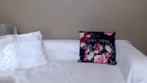 izabell online show from March 3, 4:36 pm