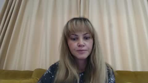 Snapshot of redjessica chatting on October 19, 5:23 am RedJessica online show from October 19, 5:23 am