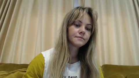 Snapshot of redjessica chatting on September 28, 7:39 am RedJessica online show from September 28, 7:39 am