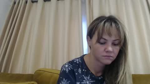 Snapshot of redjessica chatting on October 7, 6:20 am RedJessica online show from October 7, 6:20 am