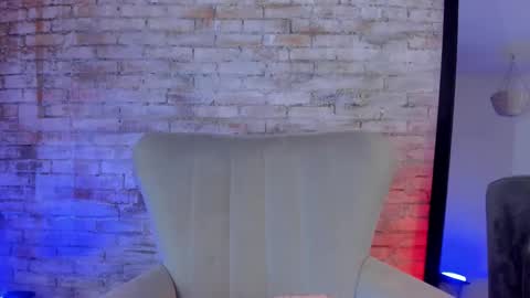   online show from February 27, 12:20 pm