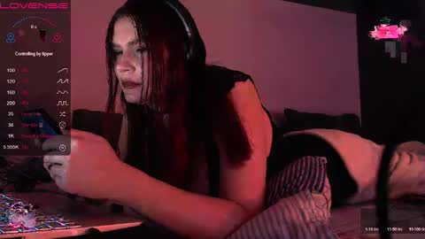 Red online show from September 20, 9:51 pm