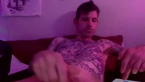 reeeves2 online show from October 15, 8:53 pm