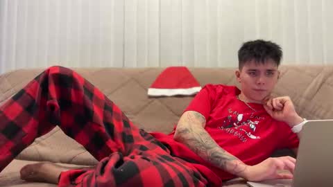 Alex online show from November 28, 8:05 pm