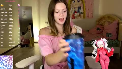 Lucy online show from October 19, 3:49 pm