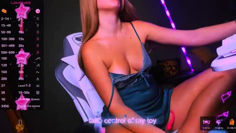 Snapshot of reggiemeow chatting on March 6, 11:31 pm reggieMeow online show from March 6, 11:31 pm