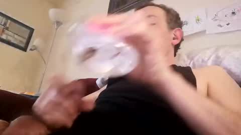 Snapshot of regularguy20 chatting on February 27, 7:37 pm regularguy20 online show from February 27, 7:37 pm