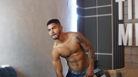 Reik online show from November 22, 1:09 pm