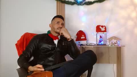   REIKO  online show from December 2, 5:11 pm