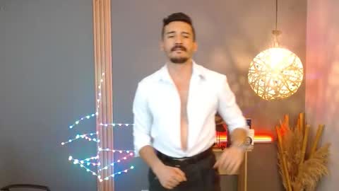   REIKO  online show from February 26, 8:12 pm